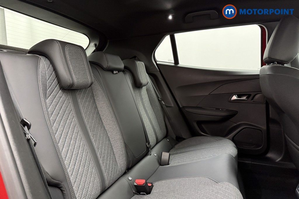 Peugeot 2008 Allure Manual Petrol SUV - Stock Number (1630193) - 19th supplementary image