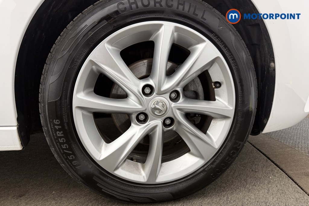 Vauxhall Corsa Elite Nav Manual Petrol Hatchback - Stock Number (1630612) - 10th supplementary image