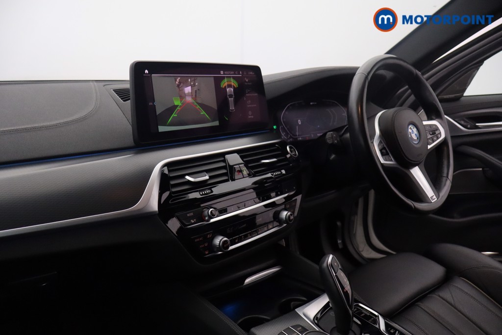 BMW 5 Series M Sport Automatic Petrol Plug-In Hybrid Estate - Stock Number (1631542) - 10th supplementary image
