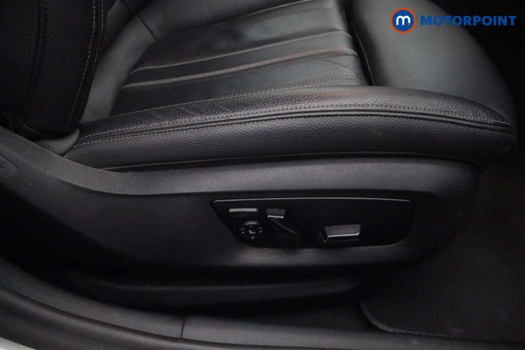 BMW 5 Series M Sport Automatic Petrol Plug-In Hybrid Estate - Stock Number (1631542) - 19th supplementary image