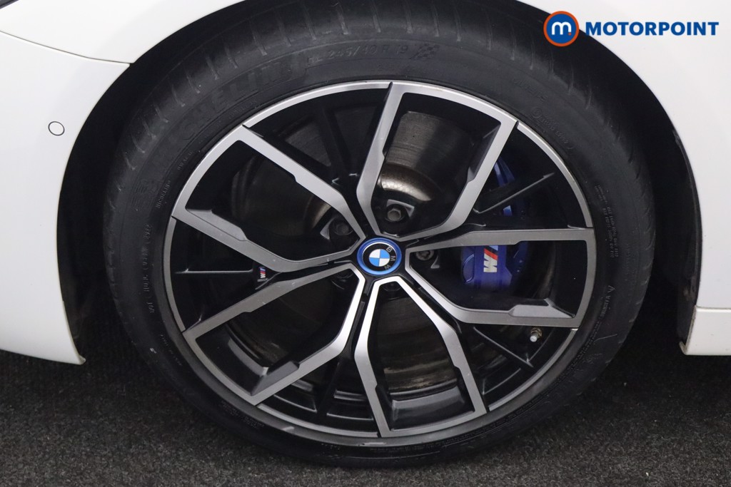 BMW 5 Series M Sport Automatic Petrol Plug-In Hybrid Estate - Stock Number (1631542) - 26th supplementary image