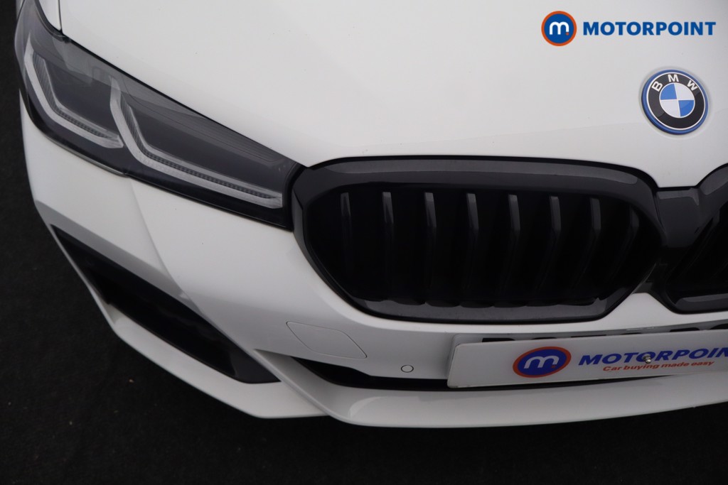 BMW 5 Series M Sport Automatic Petrol Plug-In Hybrid Estate - Stock Number (1631542) - 29th supplementary image