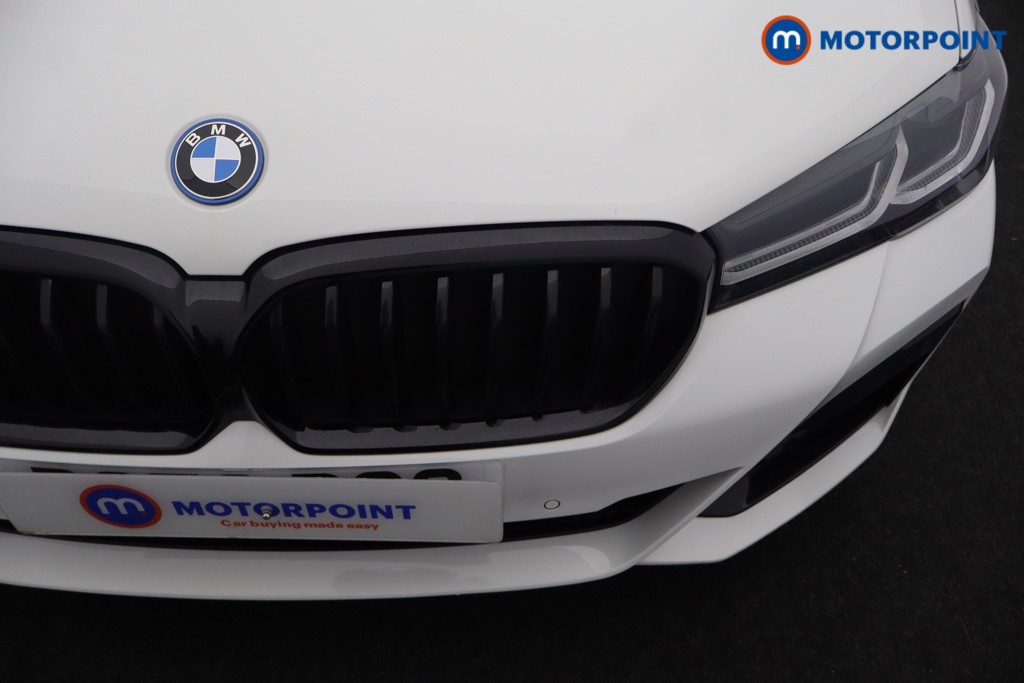 BMW 5 Series M Sport Automatic Petrol Plug-In Hybrid Estate - Stock Number (1631542) - 30th supplementary image