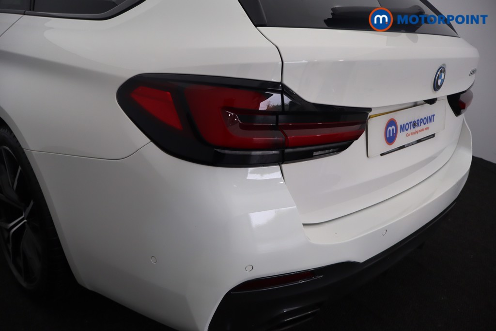 BMW 5 Series M Sport Automatic Petrol Plug-In Hybrid Estate - Stock Number (1631542) - 35th supplementary image