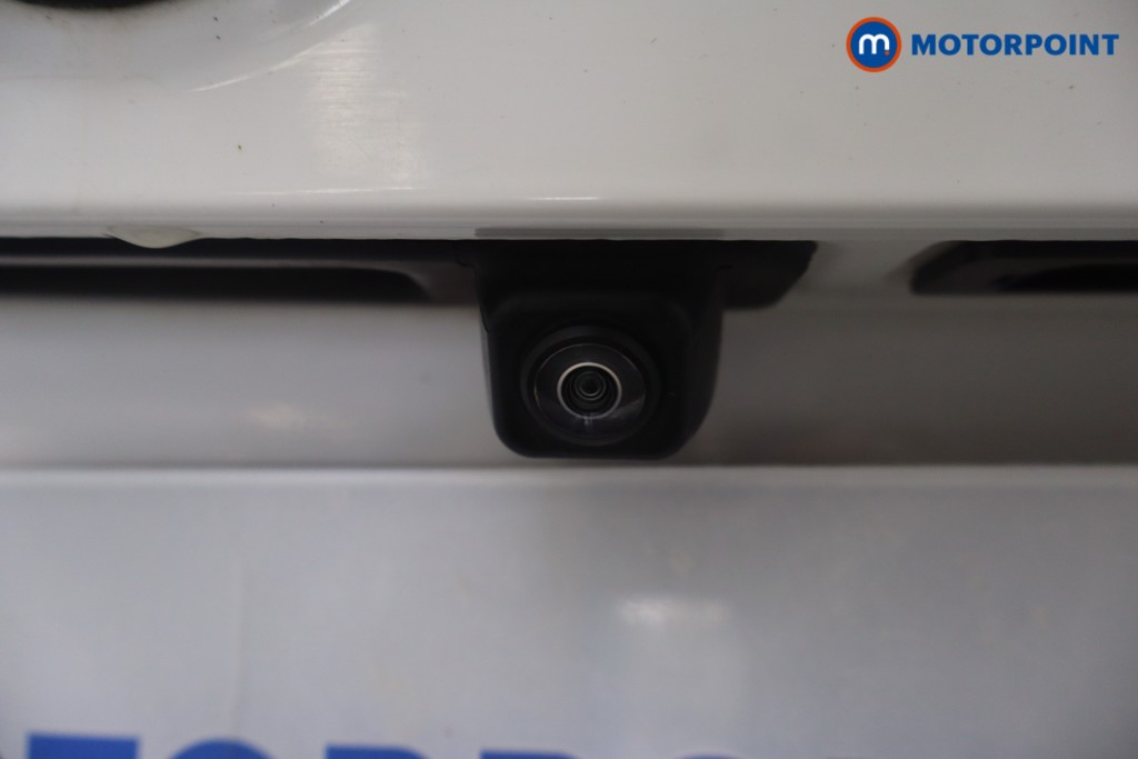 BMW 5 Series M Sport Automatic Petrol Plug-In Hybrid Estate - Stock Number (1631542) - 38th supplementary image