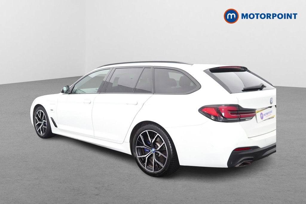 BMW 5 Series M Sport Automatic Petrol Plug-In Hybrid Estate - Stock Number (1631542) - Drivers side front corner