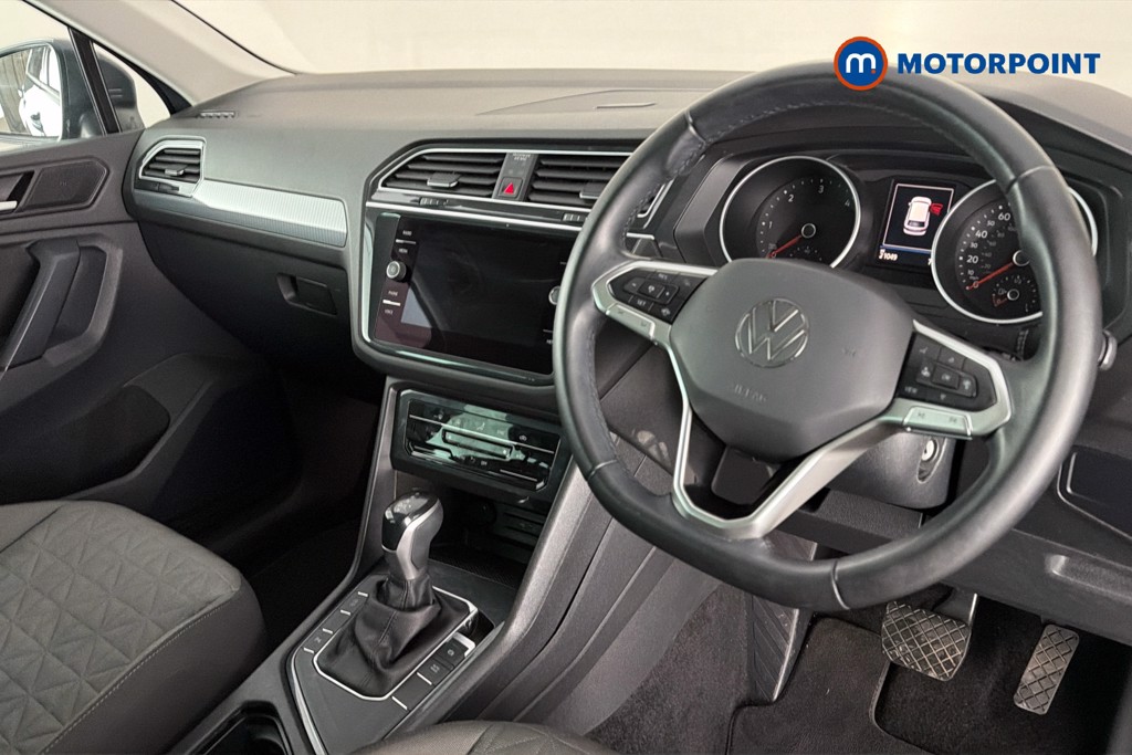 Volkswagen Tiguan Life Automatic Diesel SUV - Stock Number (1632654) - 2nd supplementary image