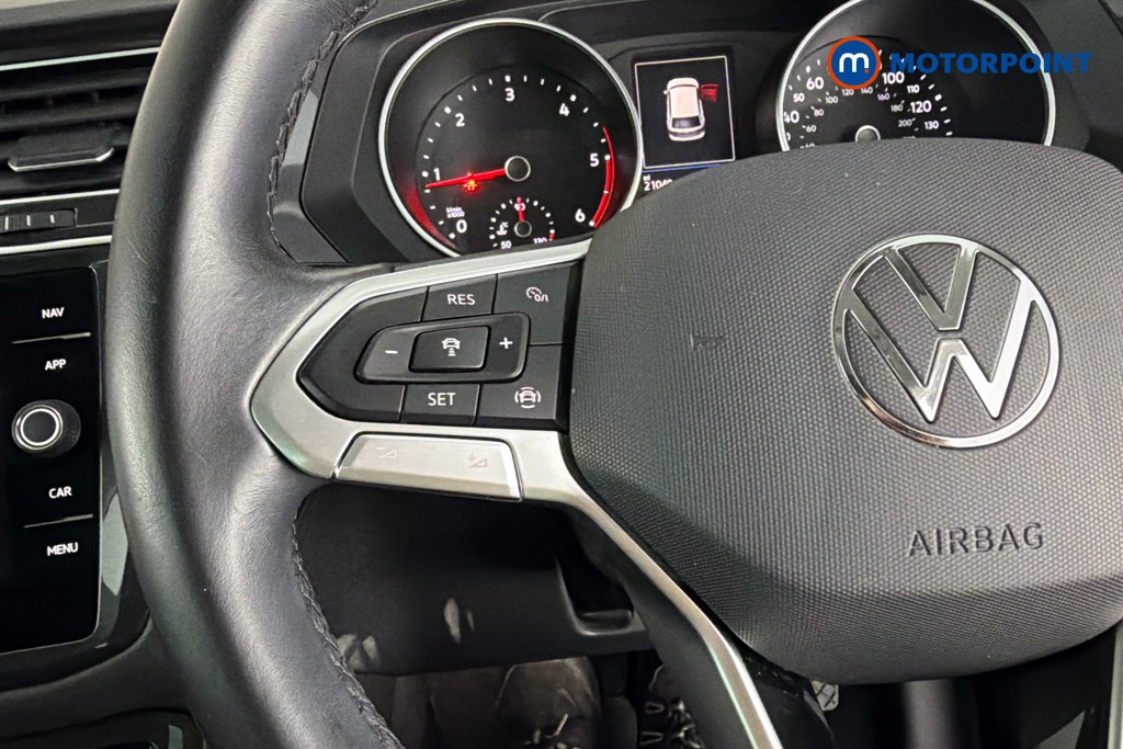 Volkswagen Tiguan Life Automatic Diesel SUV - Stock Number (1632654) - 3rd supplementary image