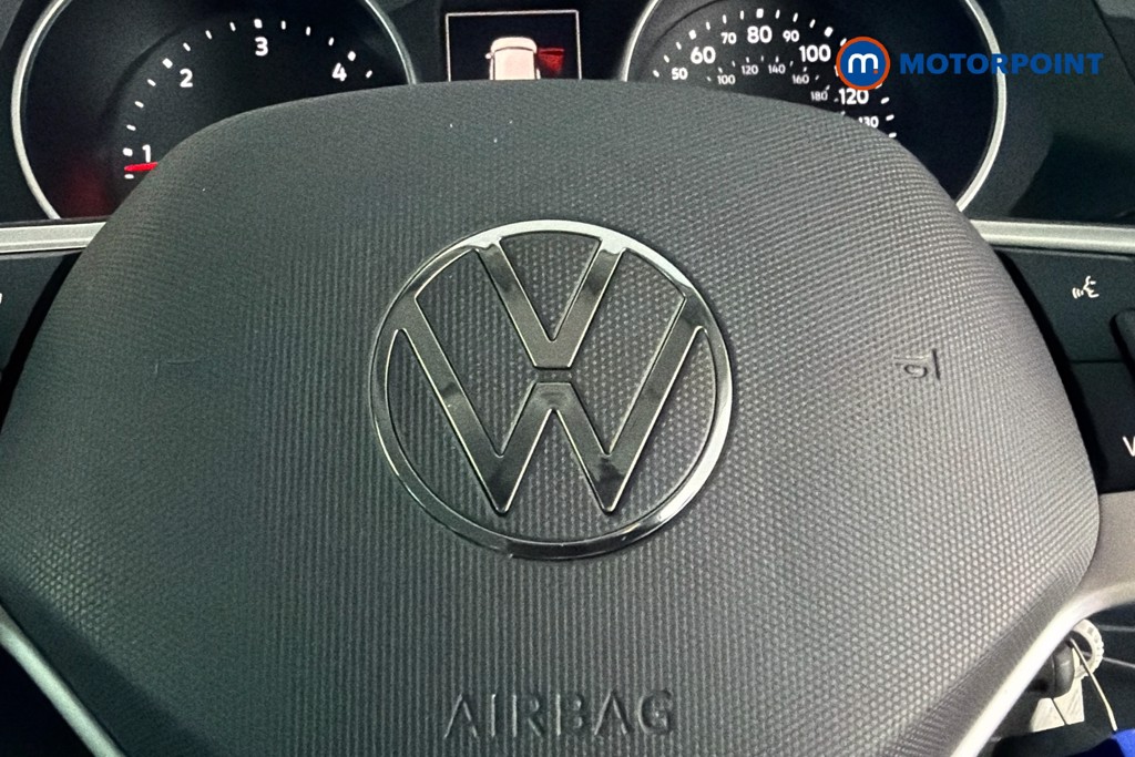 Volkswagen Tiguan Life Automatic Diesel SUV - Stock Number (1632654) - 5th supplementary image