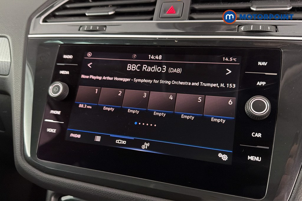 Volkswagen Tiguan Life Automatic Diesel SUV - Stock Number (1632654) - 9th supplementary image