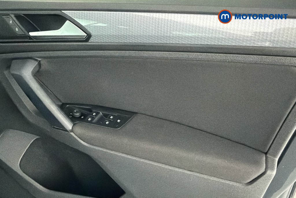 Volkswagen Tiguan Life Automatic Diesel SUV - Stock Number (1632654) - 19th supplementary image