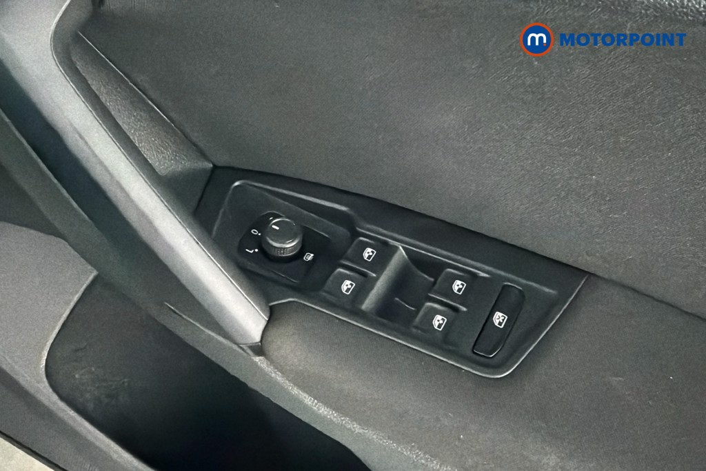 Volkswagen Tiguan Life Automatic Diesel SUV - Stock Number (1632654) - 20th supplementary image