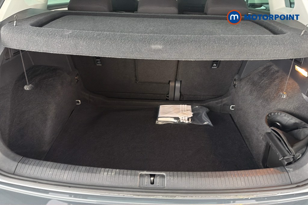 Volkswagen Tiguan Life Automatic Diesel SUV - Stock Number (1632654) - 33rd supplementary image