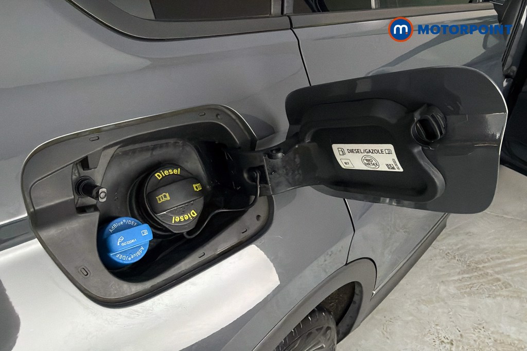 Volkswagen Tiguan Life Automatic Diesel SUV - Stock Number (1632654) - 41st supplementary image