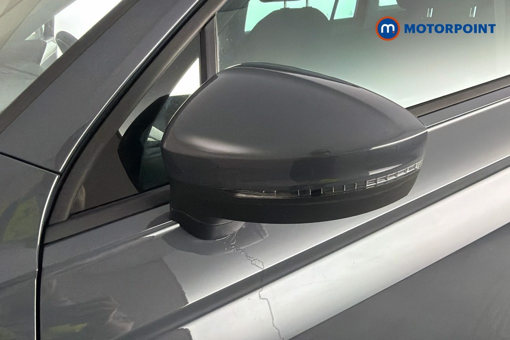 Volkswagen Tiguan Life Automatic Diesel SUV - Stock Number (1632654) - 43rd supplementary image