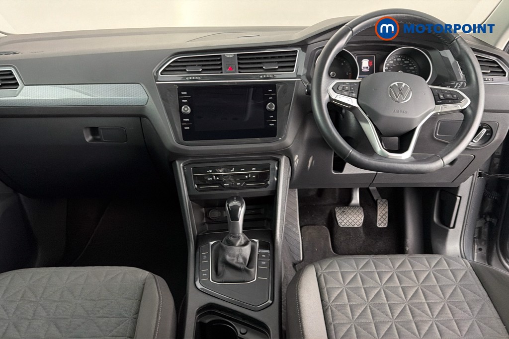 Volkswagen Tiguan Life Automatic Diesel SUV - Stock Number (1632654) - 1st supplementary image