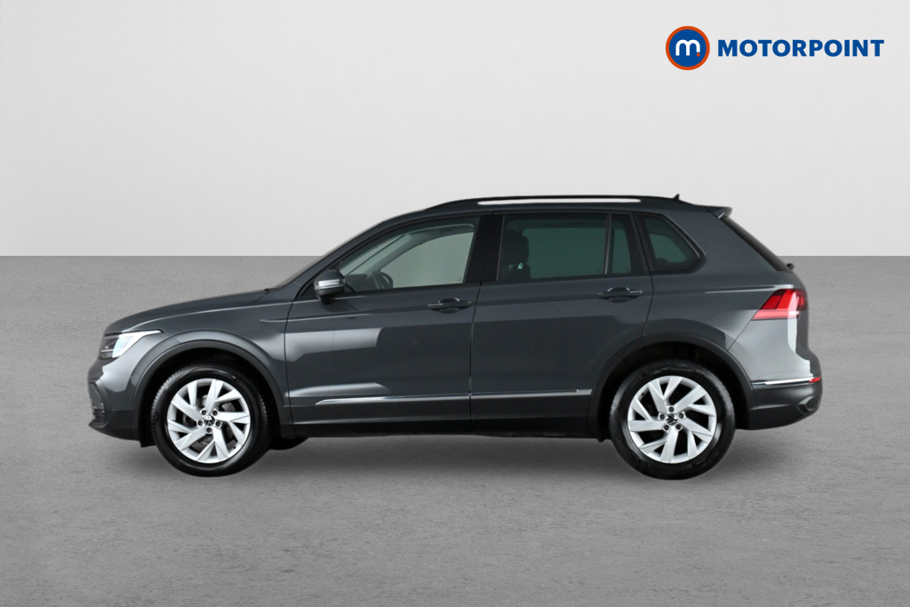 Volkswagen Tiguan Life Automatic Diesel SUV - Stock Number (1632654) - Passenger side