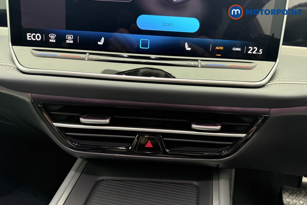 Volkswagen Passat Life Automatic Petrol Plug-In Hybrid Estate - Stock Number (1632860) - 6th supplementary image