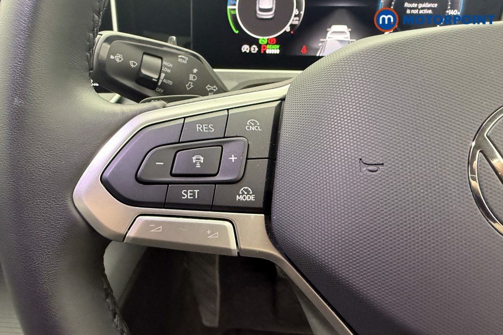 Volkswagen Passat Life Automatic Petrol Plug-In Hybrid Estate - Stock Number (1632860) - 9th supplementary image