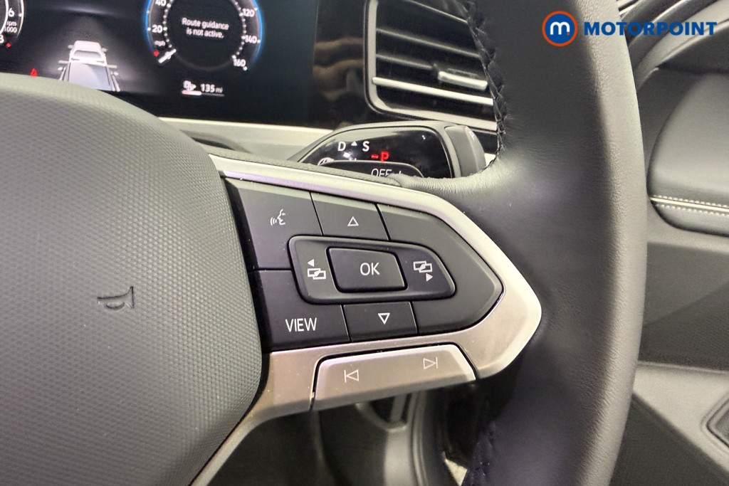 Volkswagen Passat Life Automatic Petrol Plug-In Hybrid Estate - Stock Number (1632860) - 10th supplementary image