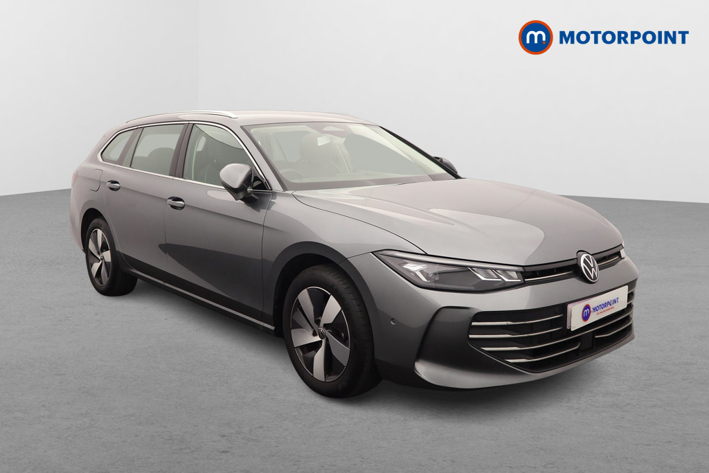 Volkswagen Passat Life Automatic Petrol Plug-In Hybrid Estate - Stock Number (1632860) - Drivers side front corner