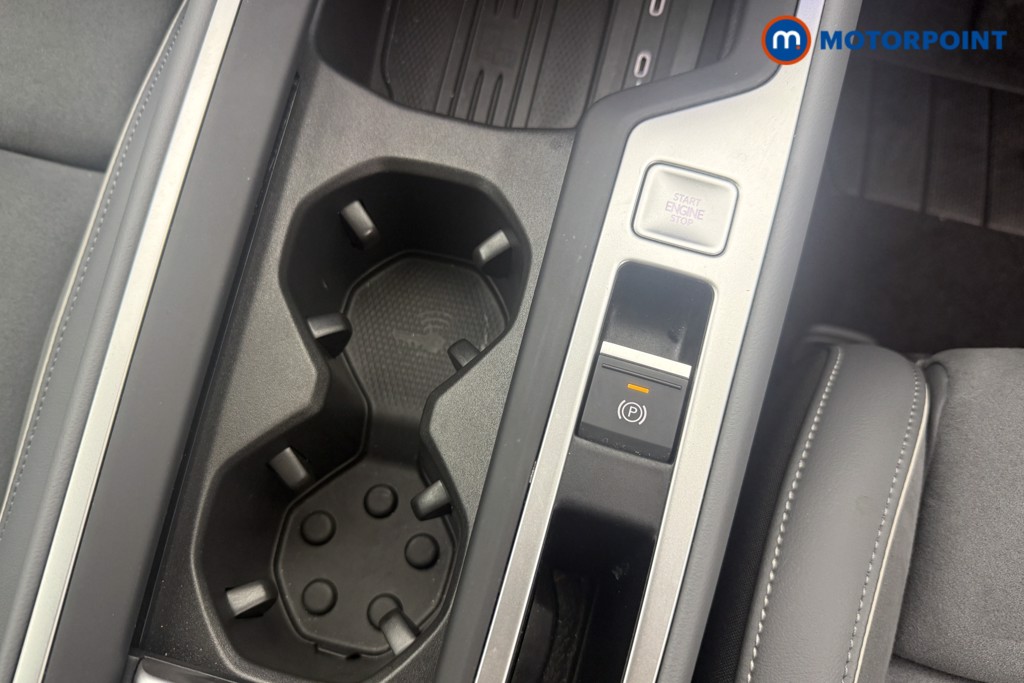 Volkswagen Passat Life Automatic Petrol Plug-In Hybrid Estate - Stock Number (1632934) - 5th supplementary image