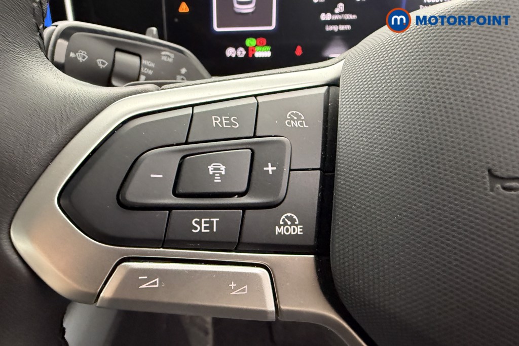 Volkswagen Passat Life Automatic Petrol Plug-In Hybrid Estate - Stock Number (1632934) - 7th supplementary image