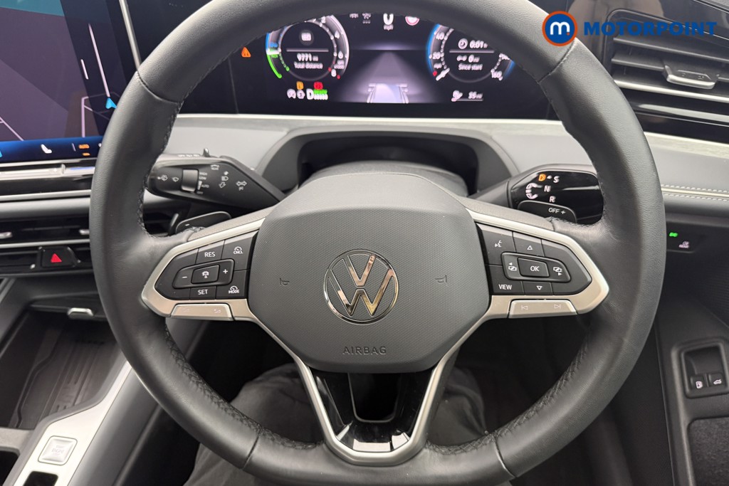 Volkswagen Passat Life Automatic Petrol Plug-In Hybrid Estate - Stock Number (1632943) - 4th supplementary image