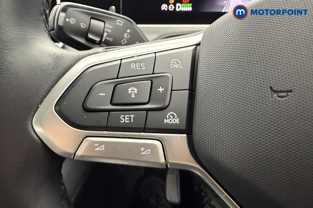Volkswagen Passat Life Automatic Petrol Plug-In Hybrid Estate - Stock Number (1632943) - 5th supplementary image
