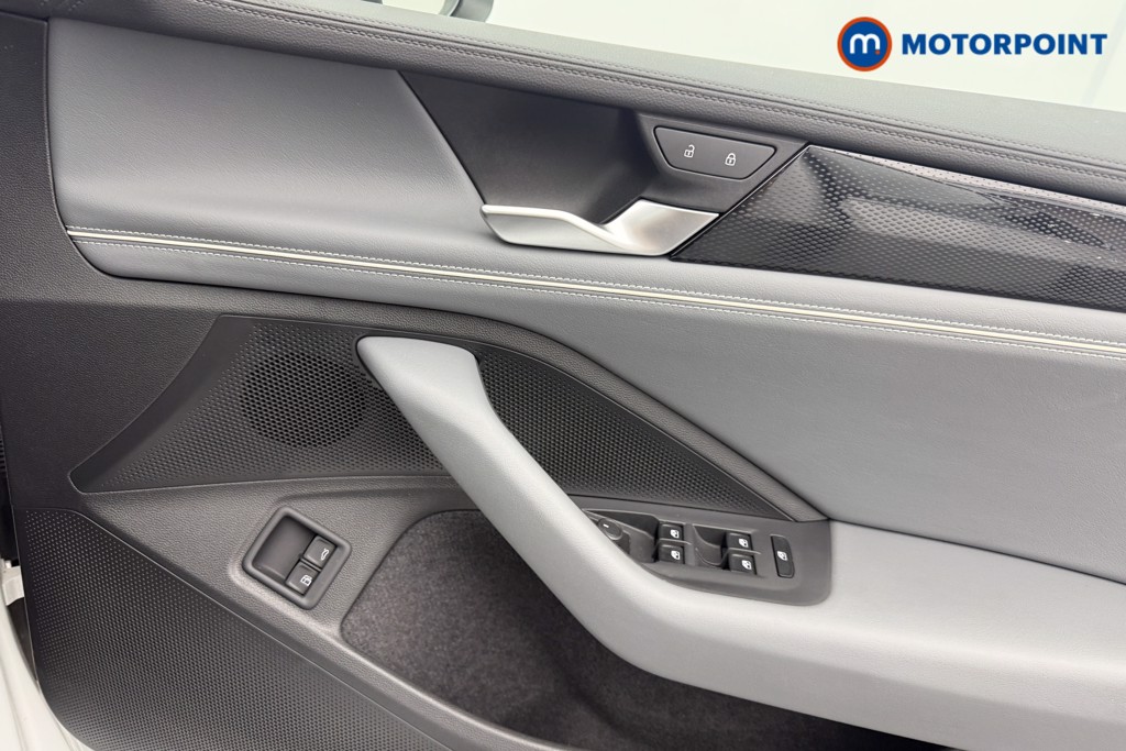 Volkswagen Passat Life Automatic Petrol Plug-In Hybrid Estate - Stock Number (1632943) - 8th supplementary image