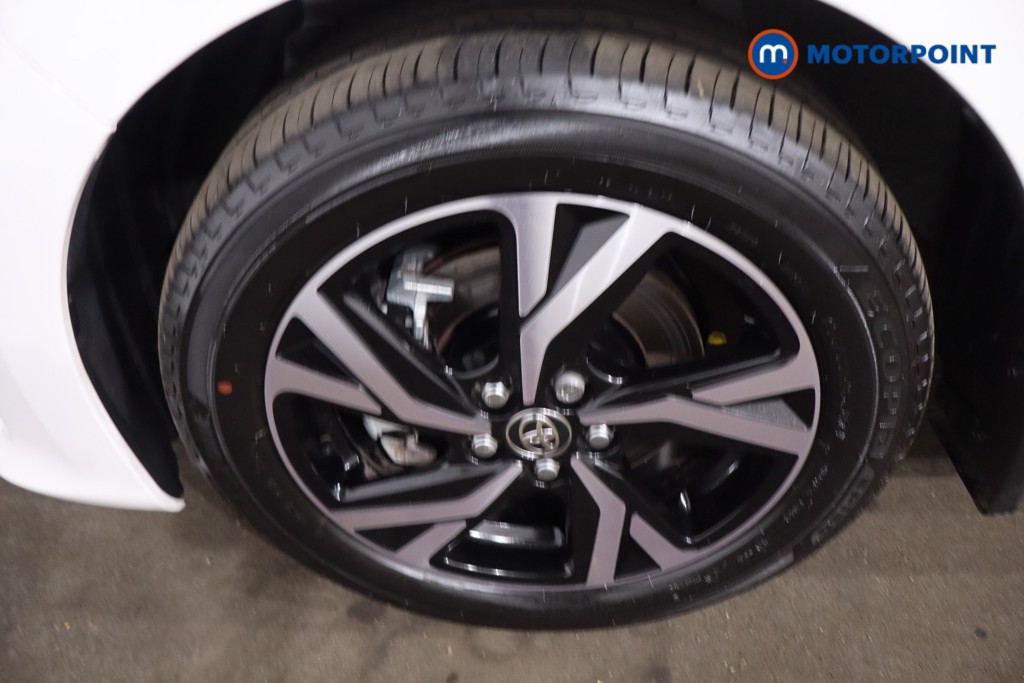 Toyota Yaris Design Automatic Petrol-Electric Hybrid Hatchback - Stock Number (1633043) - 11th supplementary image