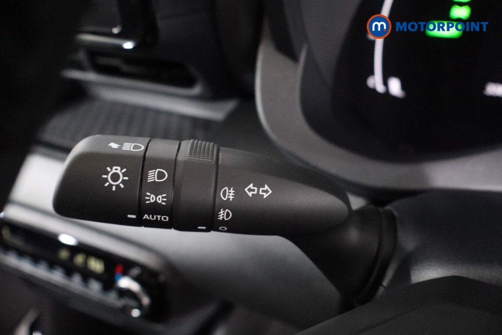 Toyota Yaris Design Automatic Petrol-Electric Hybrid Hatchback - Stock Number (1633043) - 14th supplementary image