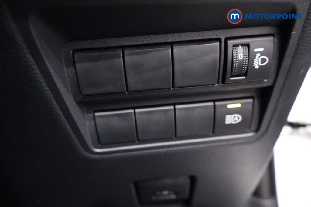 Toyota Yaris Design Automatic Petrol-Electric Hybrid Hatchback - Stock Number (1633043) - 17th supplementary image