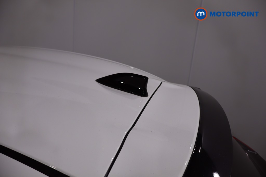 Toyota Yaris Design Automatic Petrol-Electric Hybrid Hatchback - Stock Number (1633043) - 33rd supplementary image