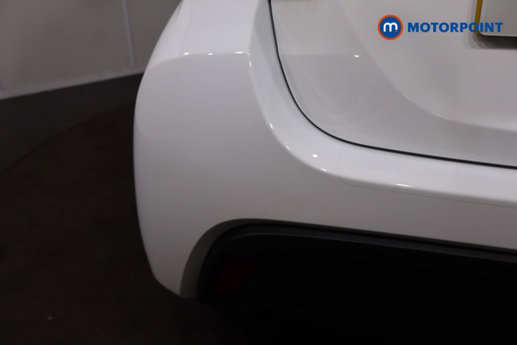 Toyota Yaris Design Automatic Petrol-Electric Hybrid Hatchback - Stock Number (1633043) - 36th supplementary image