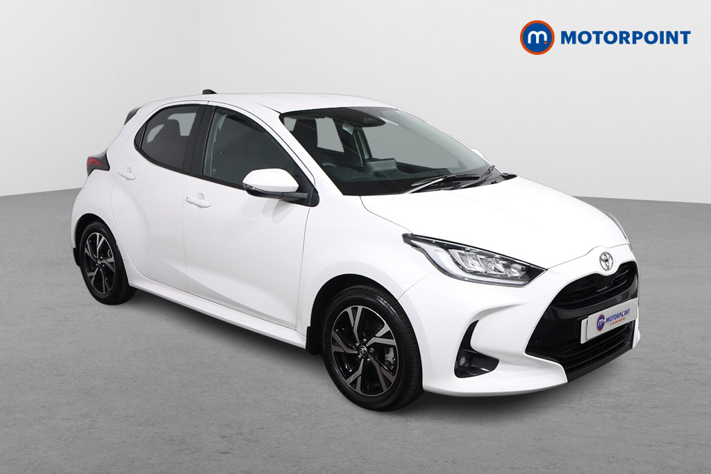 Toyota Yaris Design Automatic Petrol-Electric Hybrid Hatchback - Stock Number (1633043) - Drivers side front corner
