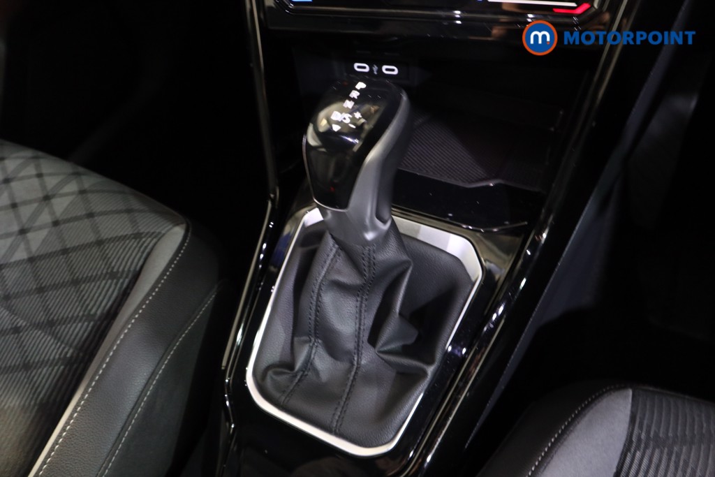 Volkswagen T-Roc R-Line Automatic Petrol SUV - Stock Number (1633205) - 10th supplementary image