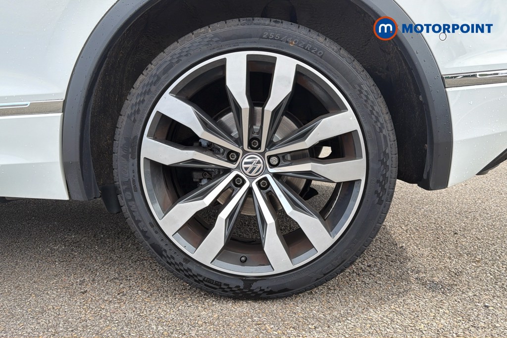Volkswagen Tiguan R-Line Tech Automatic Diesel SUV - Stock Number (1633496) - 48th supplementary image