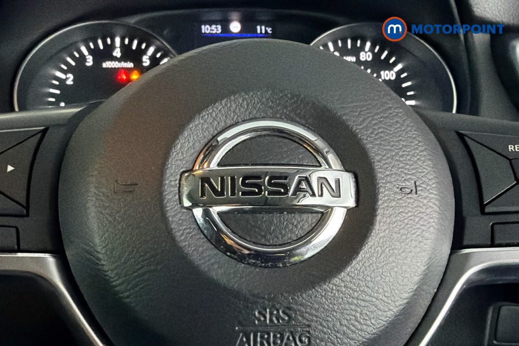 Nissan Qashqai N-Connecta Automatic Petrol SUV - Stock Number (1634010) - 5th supplementary image
