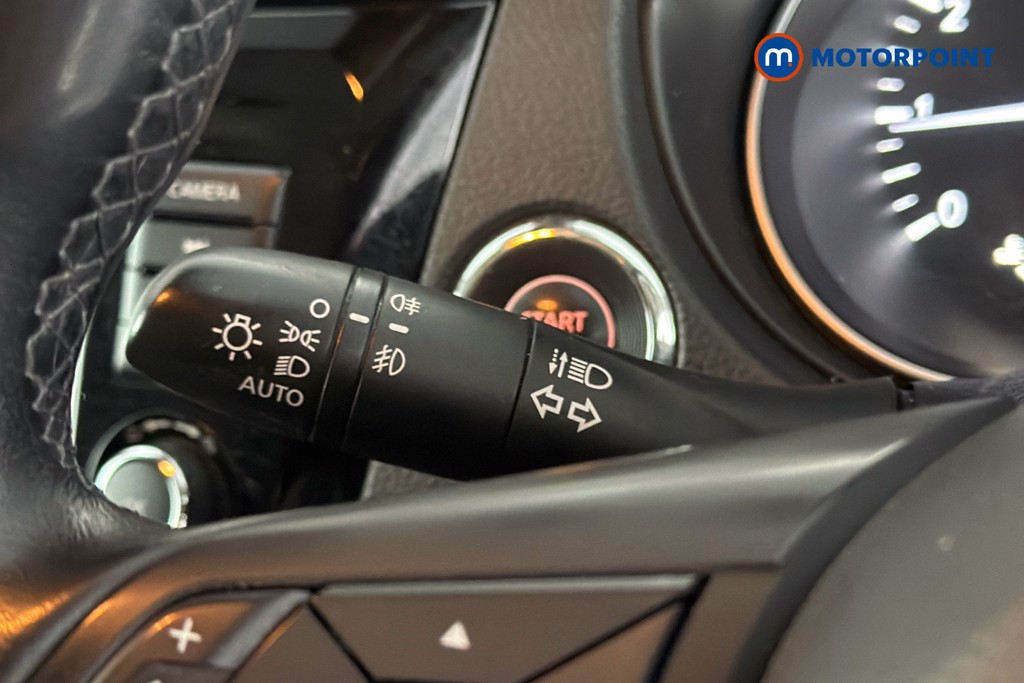 Nissan Qashqai N-Connecta Automatic Petrol SUV - Stock Number (1634010) - 6th supplementary image