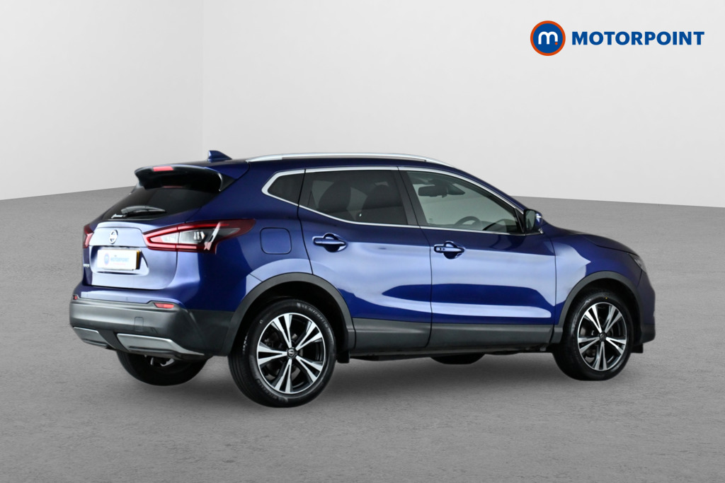 Nissan Qashqai N-Connecta Automatic Petrol SUV - Stock Number (1634010) - Drivers side rear corner