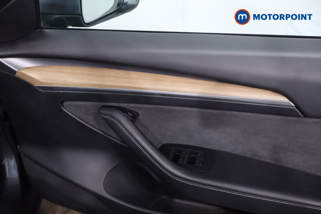 Tesla Model 3 Long Range Automatic Electric Saloon - Stock Number (1634180) - 19th supplementary image