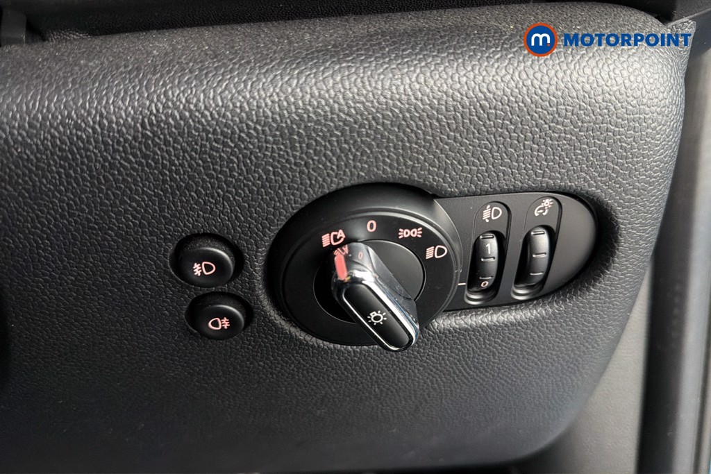 Mini Hatchback Cooper Manual Petrol Hatchback - Stock Number (1634187) - 18th supplementary image