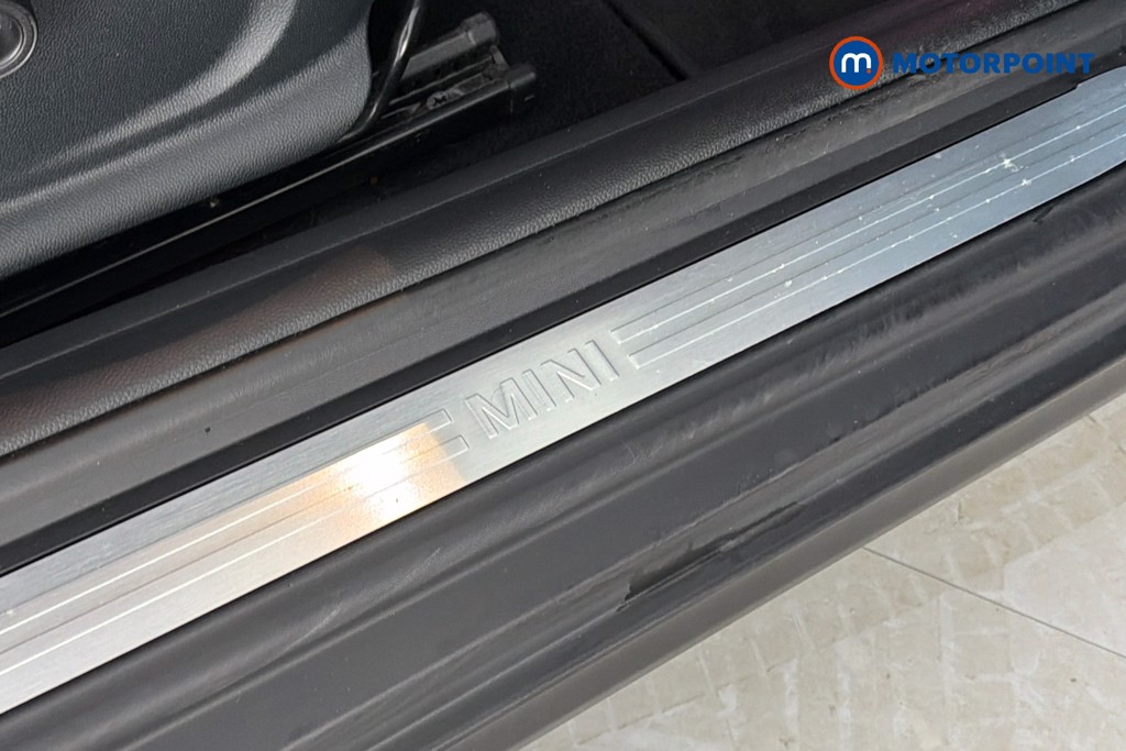 Mini Hatchback Cooper Manual Petrol Hatchback - Stock Number (1634187) - 27th supplementary image