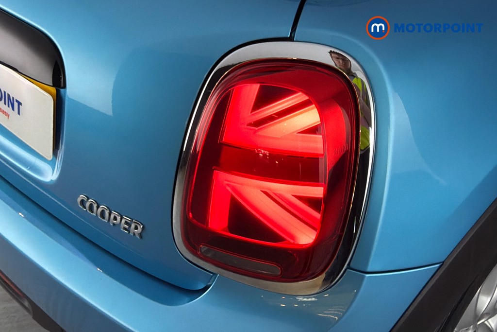 Mini Hatchback Cooper Manual Petrol Hatchback - Stock Number (1634187) - 38th supplementary image