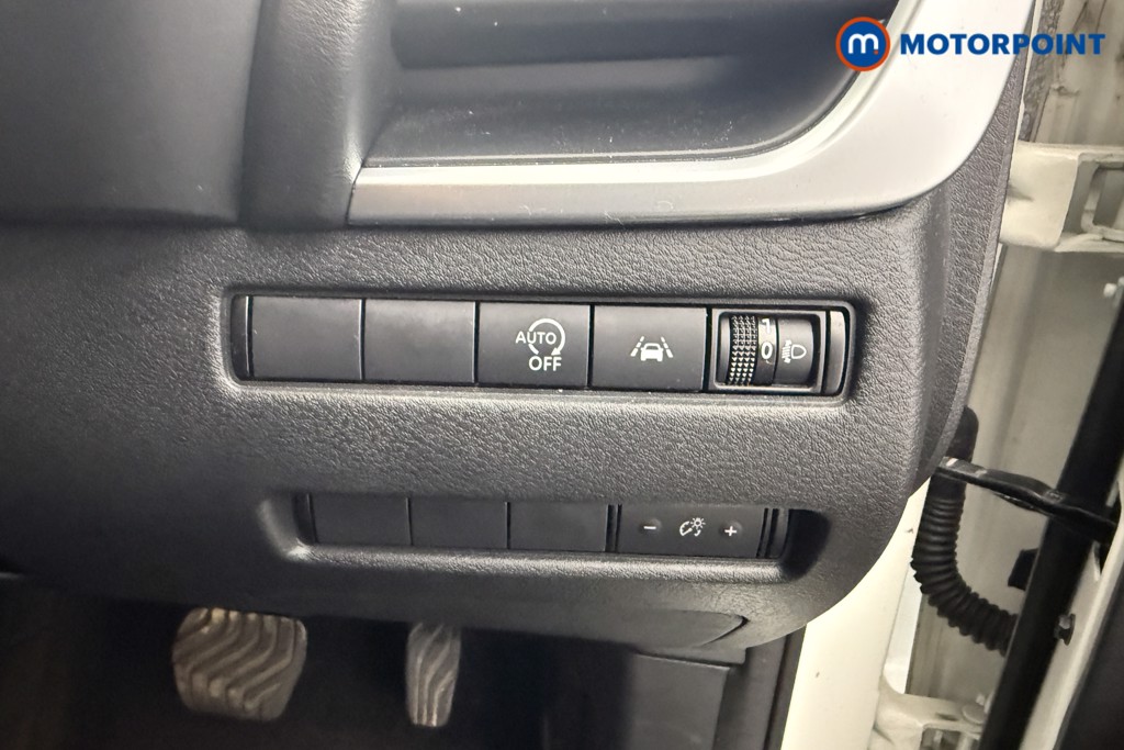 Nissan Qashqai Acenta Premium Automatic Petrol SUV - Stock Number (1634225) - 8th supplementary image