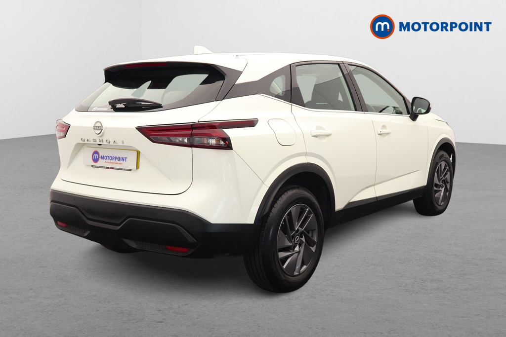 Nissan Qashqai Acenta Premium Automatic Petrol SUV - Stock Number (1634225) - Drivers side rear corner