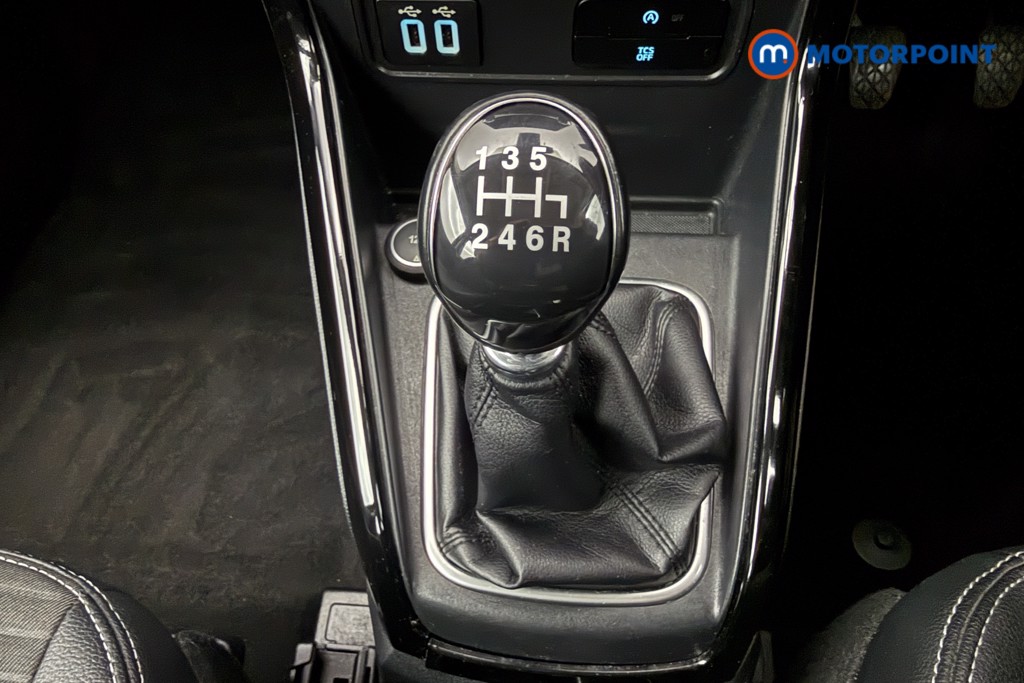 Ford Ecosport Titanium Manual Petrol SUV - Stock Number (1634286) - 7th supplementary image