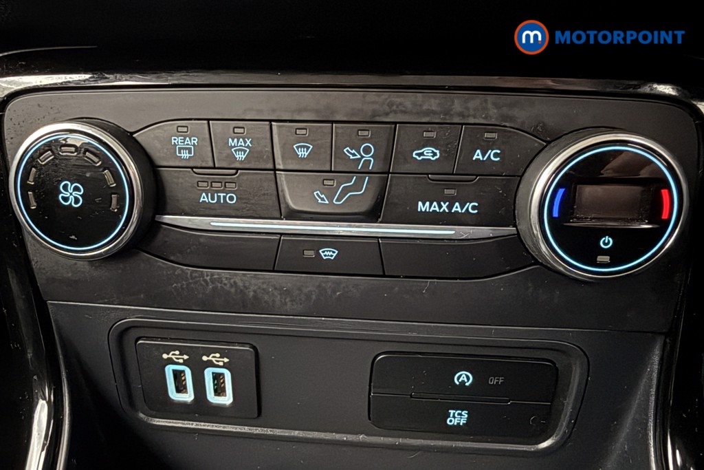 Ford Ecosport Titanium Manual Petrol SUV - Stock Number (1634286) - 14th supplementary image