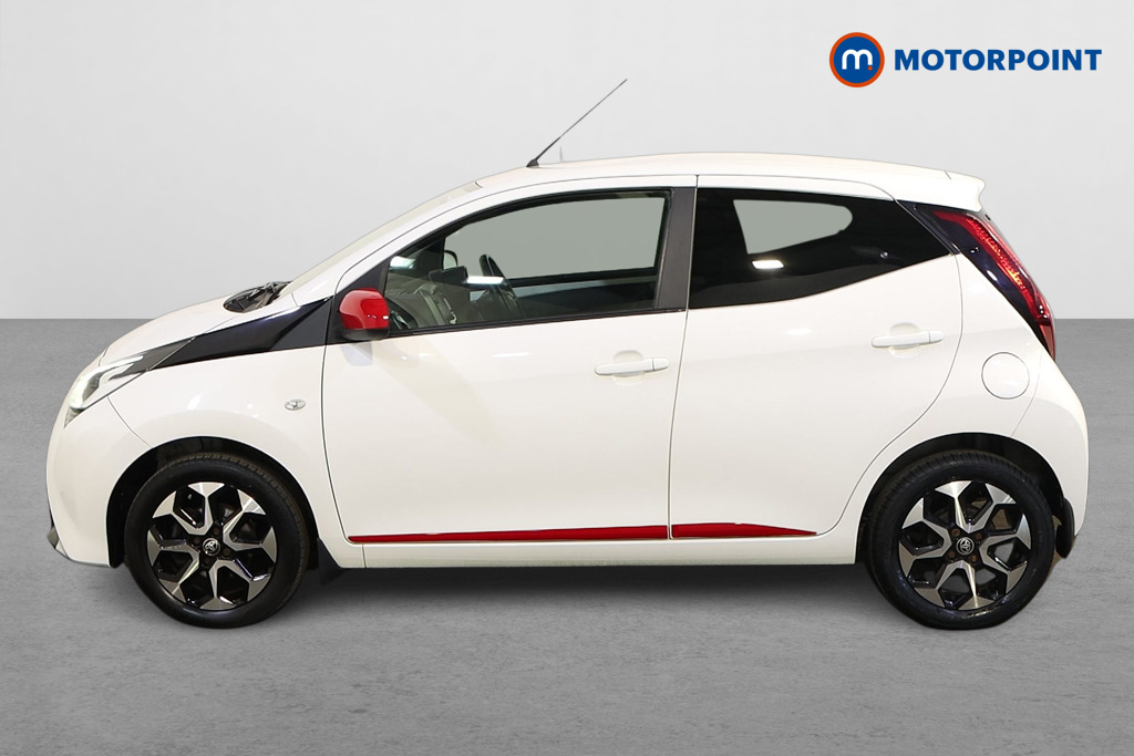 Toyota Aygo X-Trend Manual Petrol Hatchback - Stock Number (1634531) - Passenger side